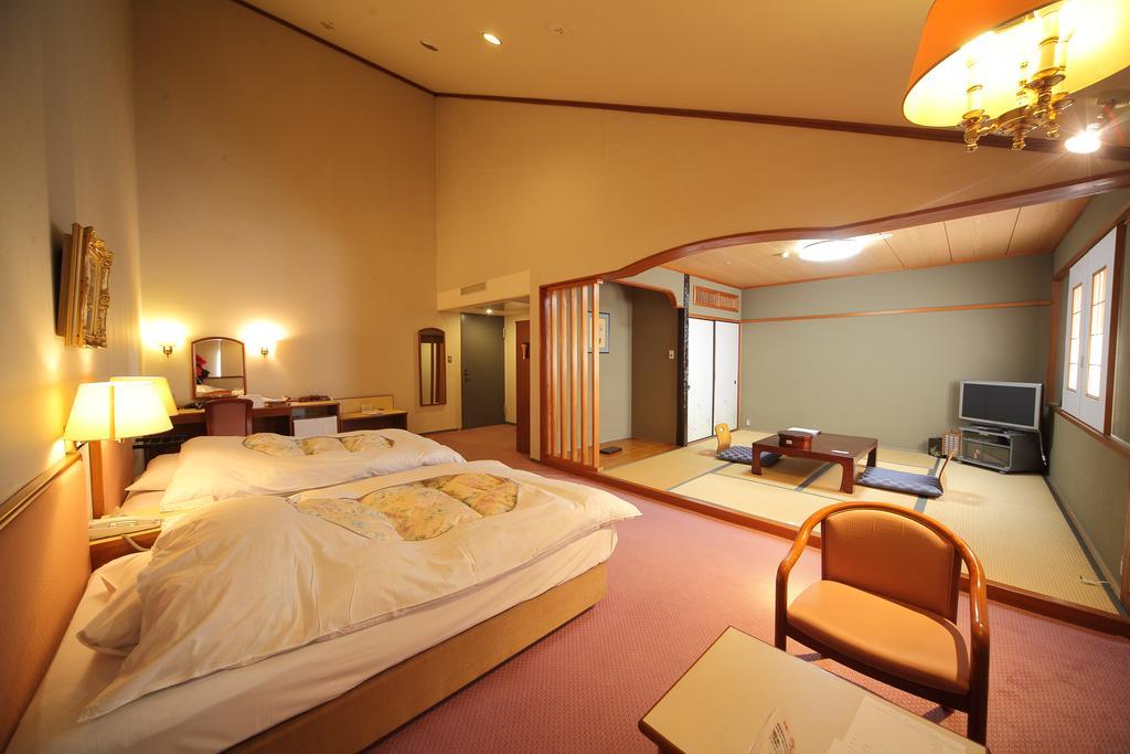Watarase Onsen Hotel Sasayuri Hongu Buitenkant foto